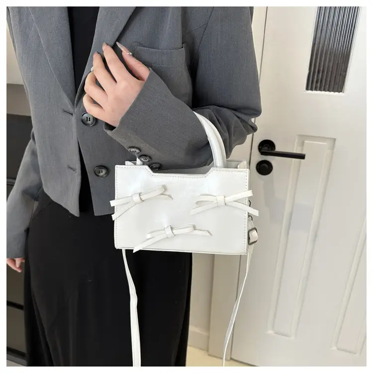 White Bow Shoulder Bag 2024 New Arrival — feature 16