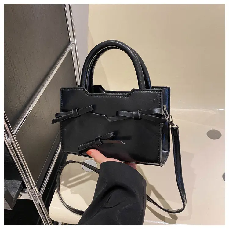 White Bow Shoulder Bag 2024 New Arrival — feature 23