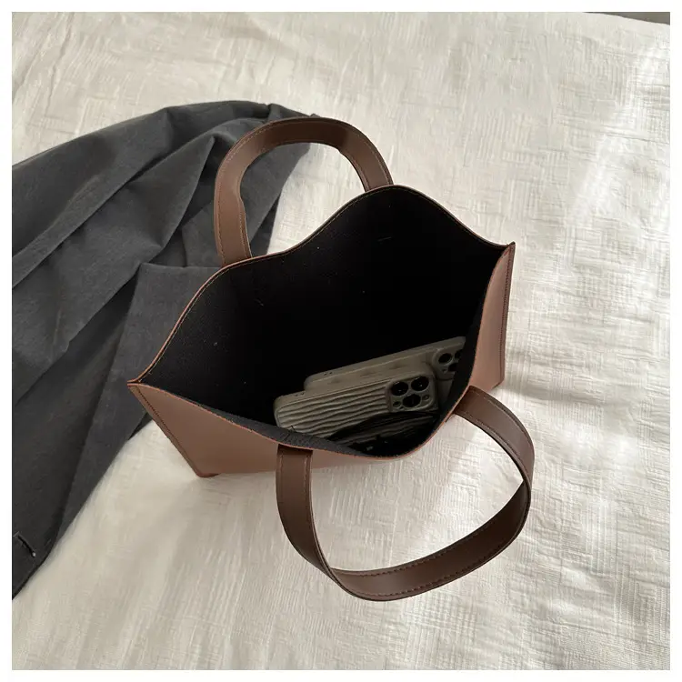 Korean Style Women's Big Tote Bag Brown 2024 — feature 20