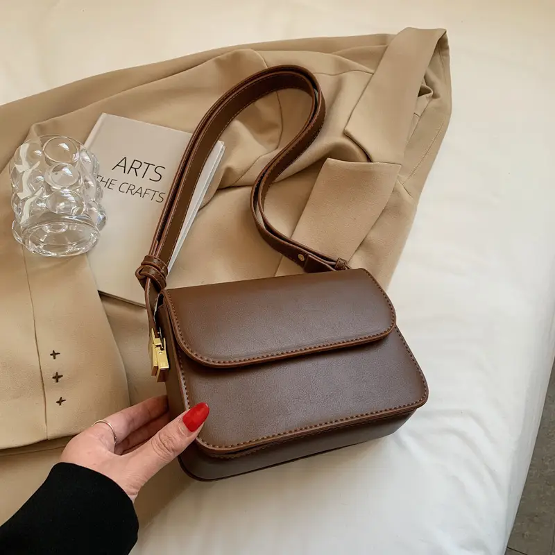 Women's White Square Shoulder Bag 2023 New Arrival - Image 2