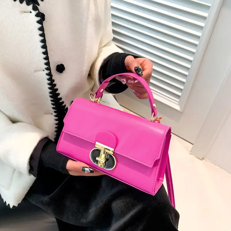 Black Lock Shoulder Messenger Bag for Women - Image 3