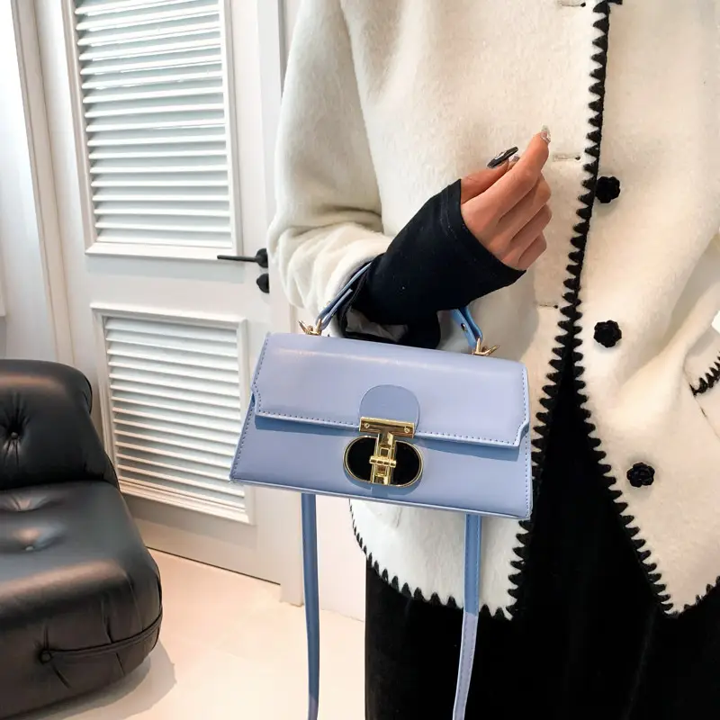 Black Lock Shoulder Messenger Bag for Women - Image 4