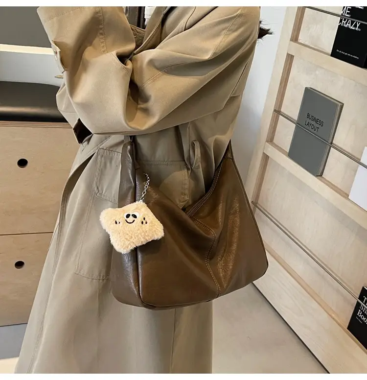 Women Retro Crossbody Tote Bag Soft Leather 2024 — feature 15