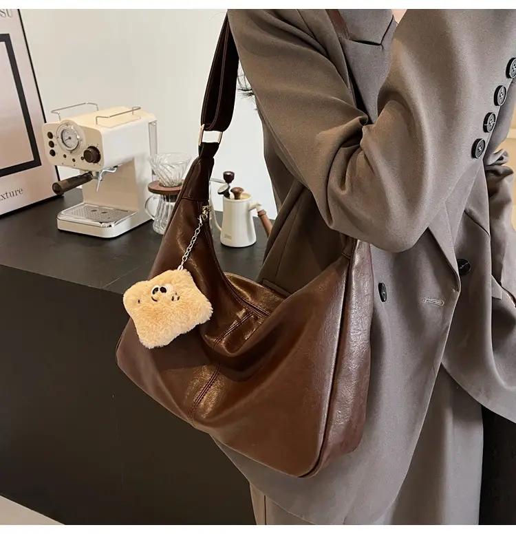 Women Retro Crossbody Tote Bag Soft Leather 2024 — feature 9