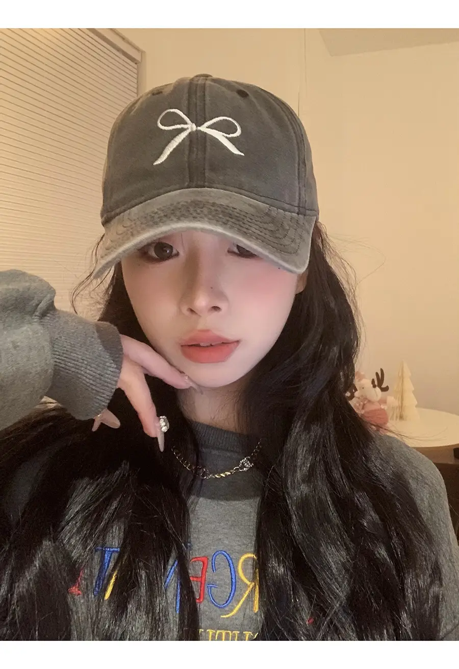 Bowknot Embroidered Women's Baseball Cap 2026 — feature 7