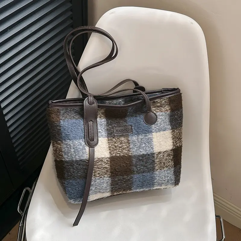 Women Plaid Wool Shoulder Bag 2024 Spring Western Style - Image 4