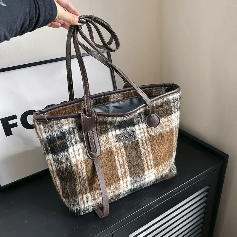 Women Plaid Wool Shoulder Bag 2024 Spring Western Style - Image 5