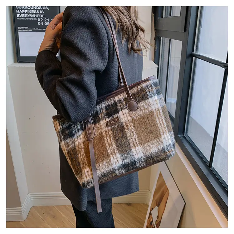 Women Plaid Wool Shoulder Bag 2024 Spring Western Style — feature 14
