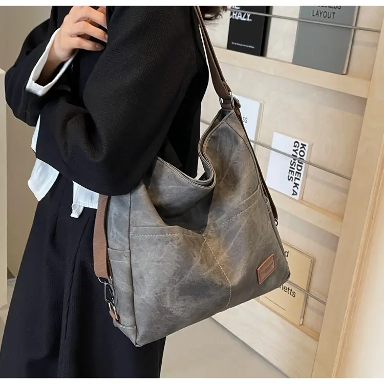 Retro One Shoulder Laptop Bag for College Students 2024 — feature 16