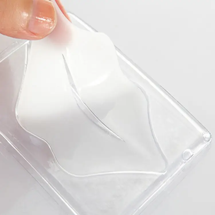 Moisturizing Lip Patch for Flawless Lips — feature 10