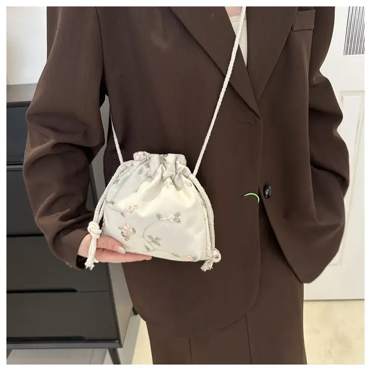 Women's Black Drawstring Shoulder Messenger Bag 2024 — feature 17