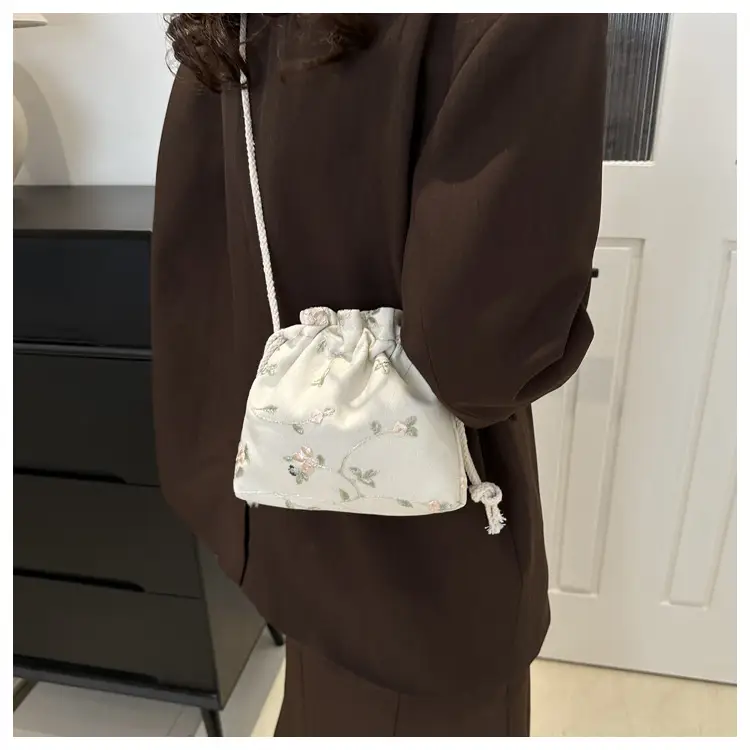 Women's Black Drawstring Shoulder Messenger Bag 2024 — feature 18