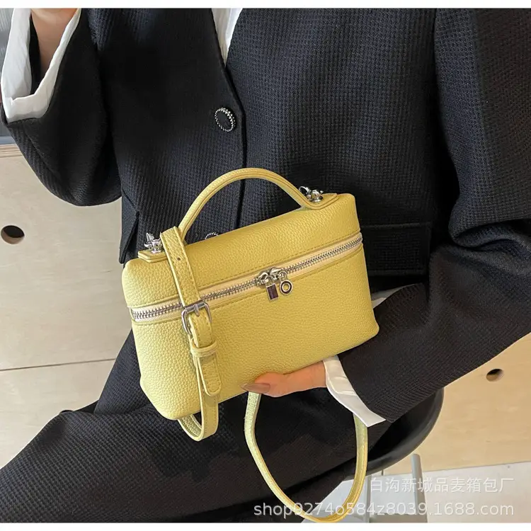 Women's Brown Leather Shoulder Bag 2026 New Style — feature 16