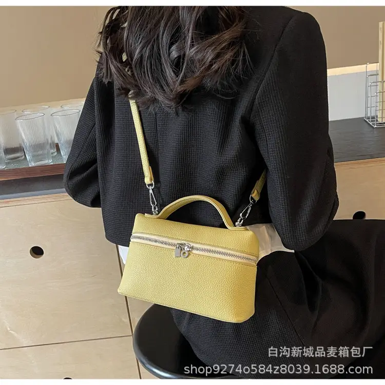 Women's Brown Leather Shoulder Bag 2026 New Style — feature 17