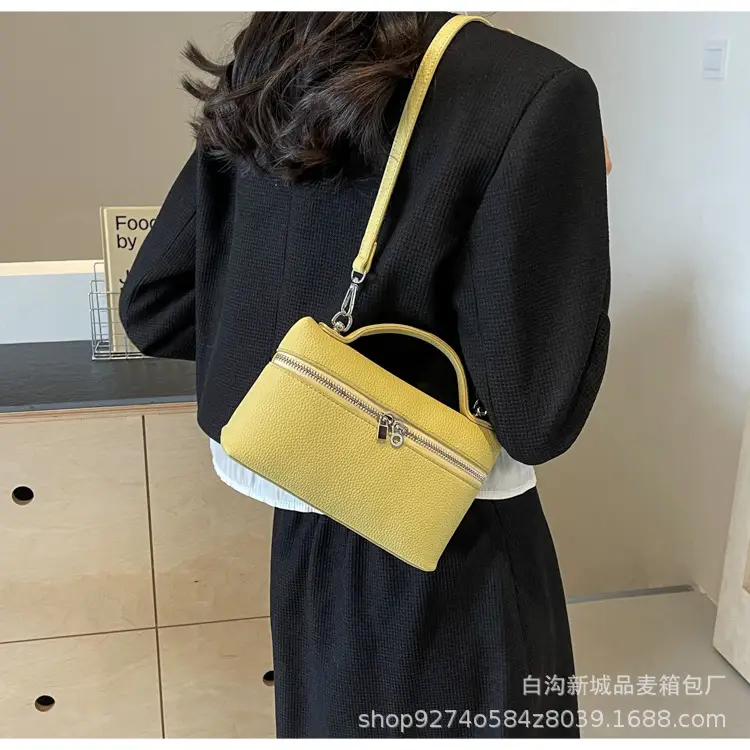 Women's Brown Leather Shoulder Bag 2026 New Style — feature 19