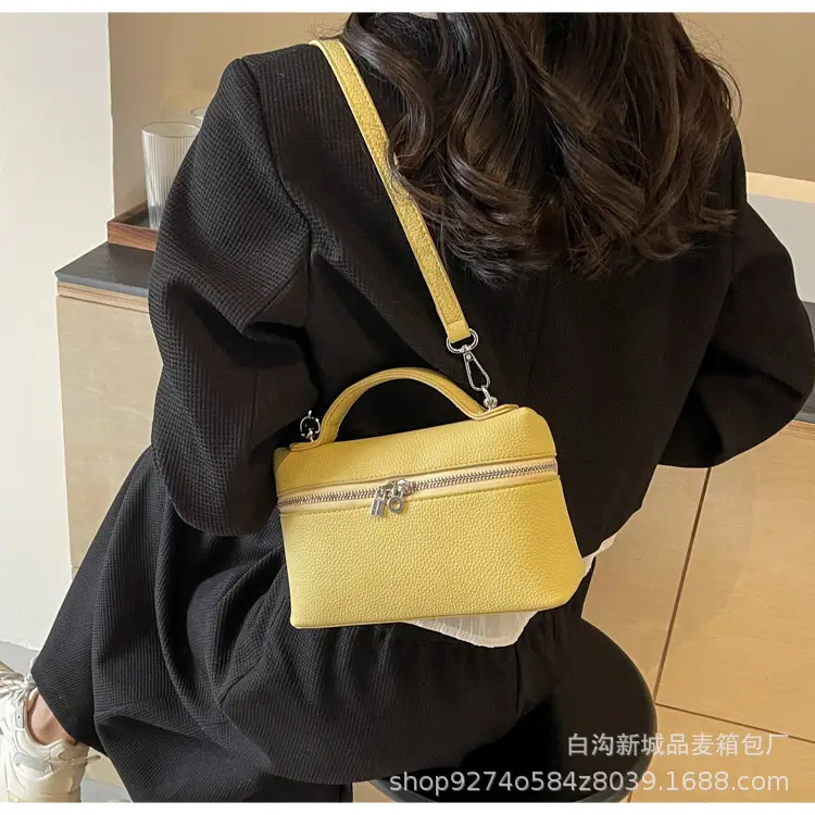 Women's Brown Leather Shoulder Bag 2026 New Style — feature 20