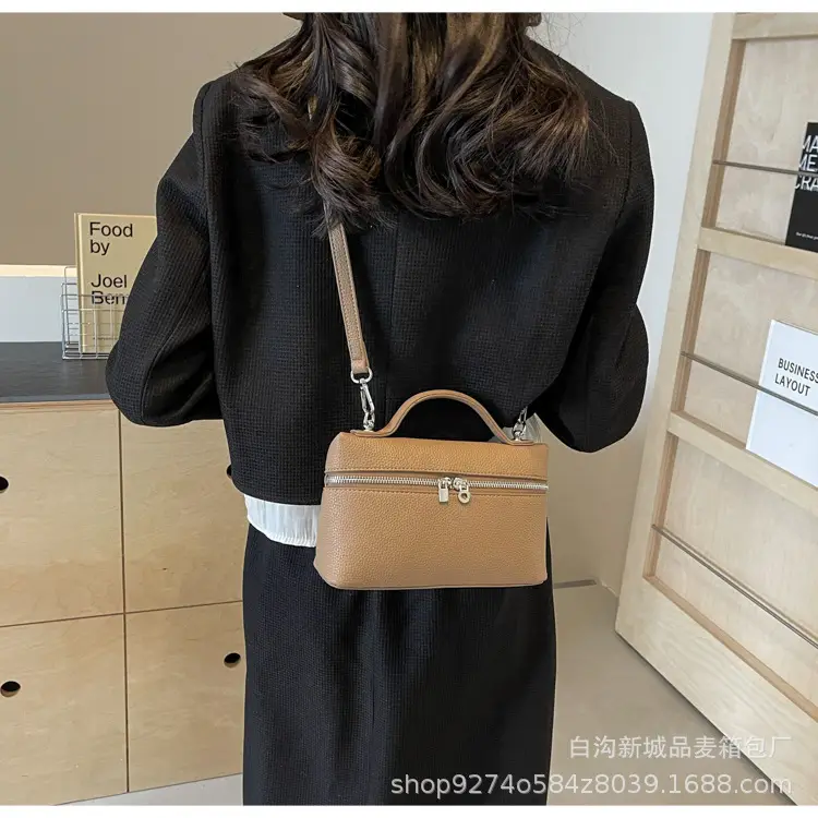 Women's Brown Leather Shoulder Bag 2026 New Style — feature 21