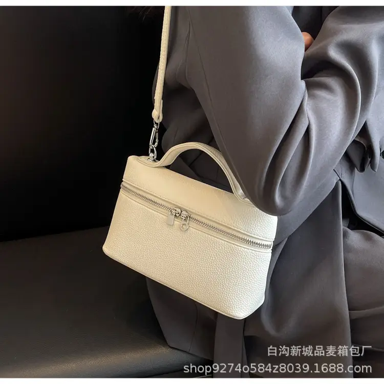 Women's Brown Leather Shoulder Bag 2026 New Style — feature 27
