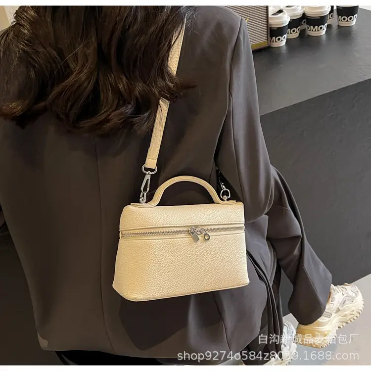 Women's Brown Leather Shoulder Bag 2026 New Style — feature 30
