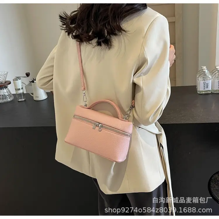 Women's Brown Leather Shoulder Bag 2026 New Style — feature 32