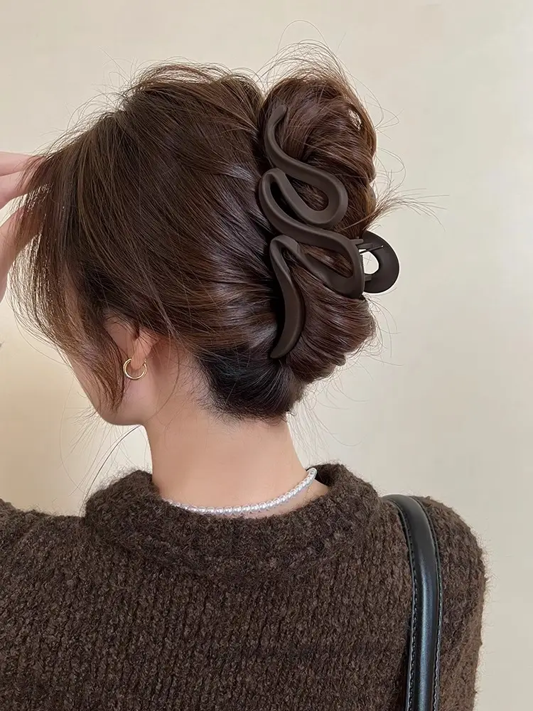 Frosted Shark Clip Hairpin for Women 2024 — feature 6