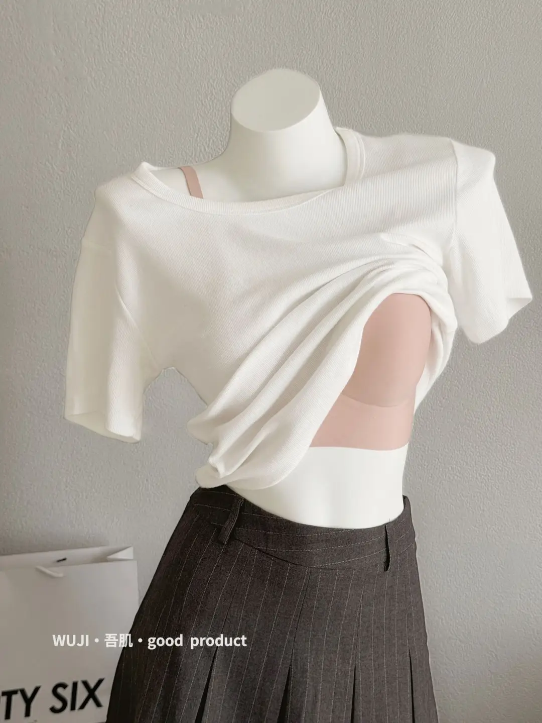 My self-made invisible opaque underwear seamless women's no steel ring gathered vest bra no size beautiful back bra