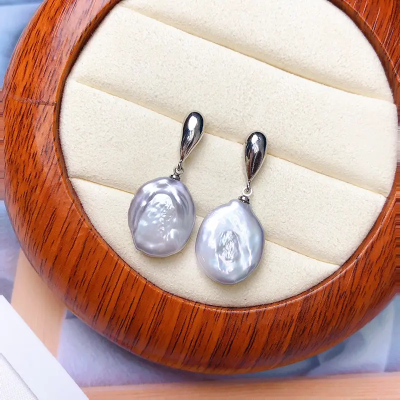 Women's Light Gray Pearl Earrings with Dangle Design