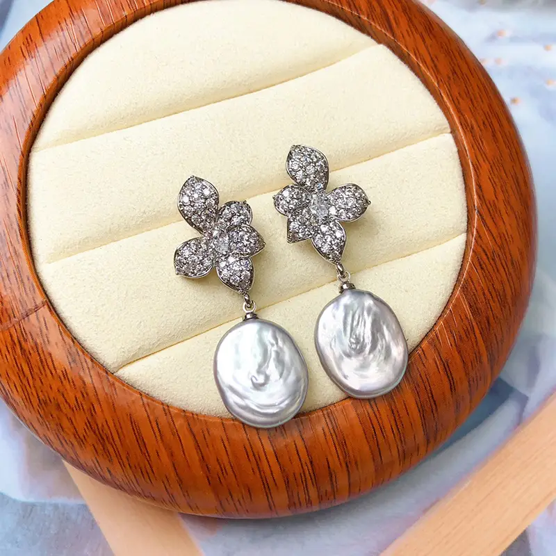 Women's Light Gray Pearl Earrings with Dangle Design