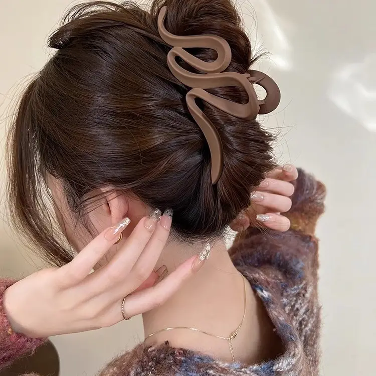 Frosted Wave Shark Hairpin for Women 2024 - Image 6