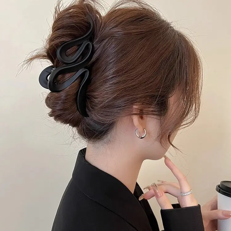 Frosted Wave Shark Hairpin for Women 2024 - Image 8