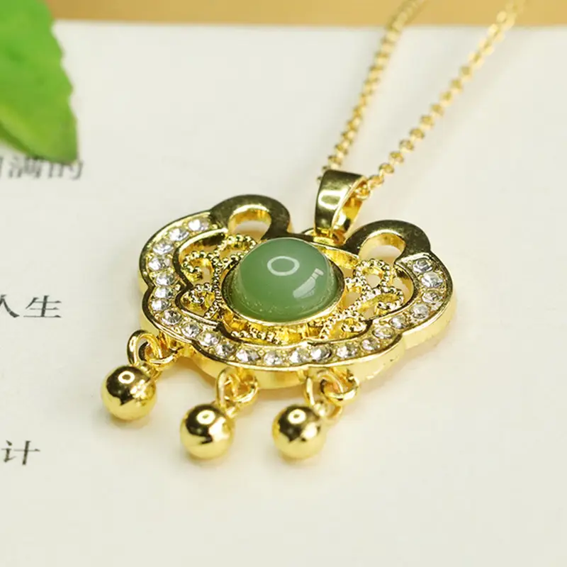 Aiyu Jade Pendant Necklace Gold Vintage Ruyi Lock Design — feature 9