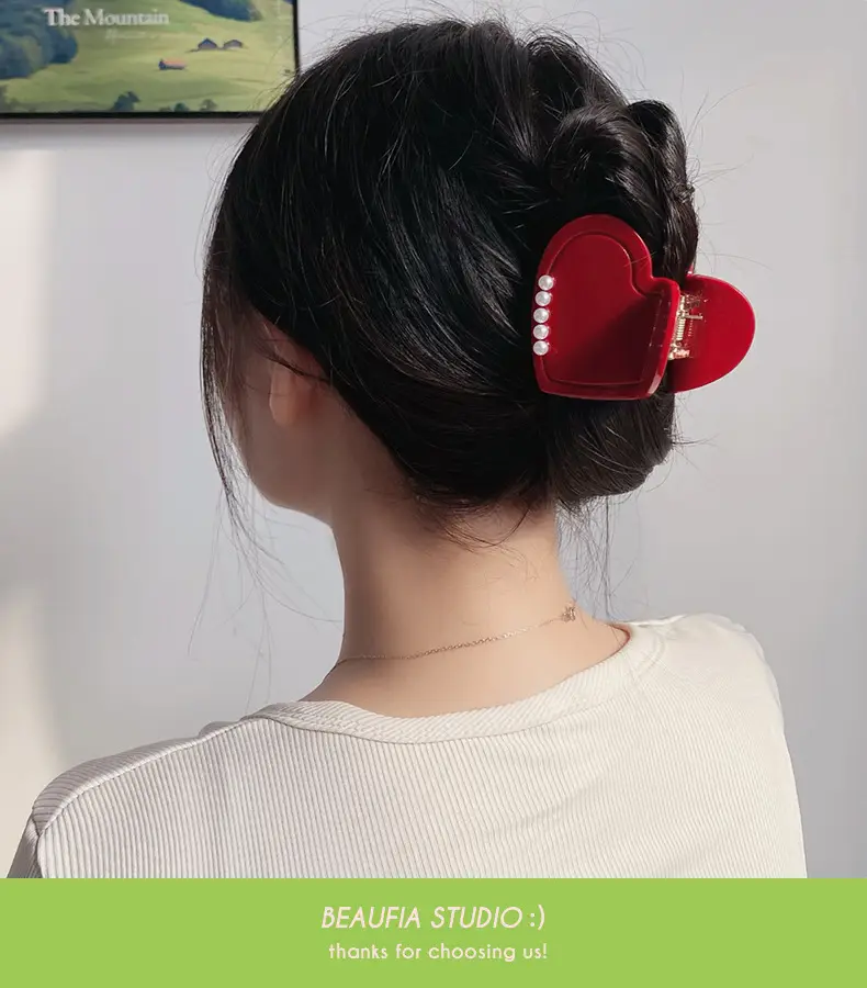 Berphia Love Grab Hairpin with Diamond Inlay Pearl — feature 13