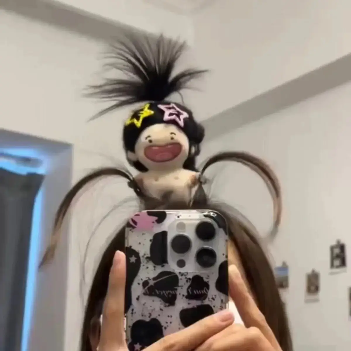 Funny Tooth-Missing Doll Hairpin Clip for Girls — feature 3