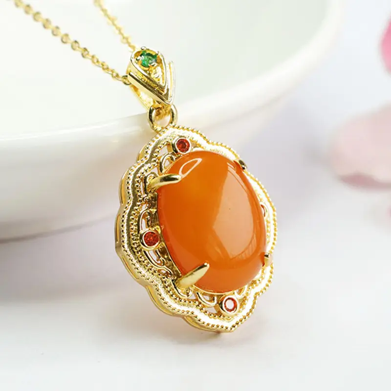 Guan Yu Natural Amber Pendant Full Honey Old Beeswax Necklace — feature 5
