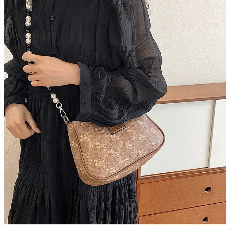 2025 Sanfu Pain Bag Pearl National Print Shoulder Crossbody — feature 28