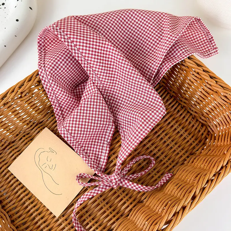 24870C red and white check