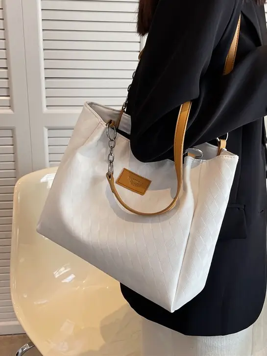 Black High-End Women's Shoulder Tote Bag 2026 - Image 4