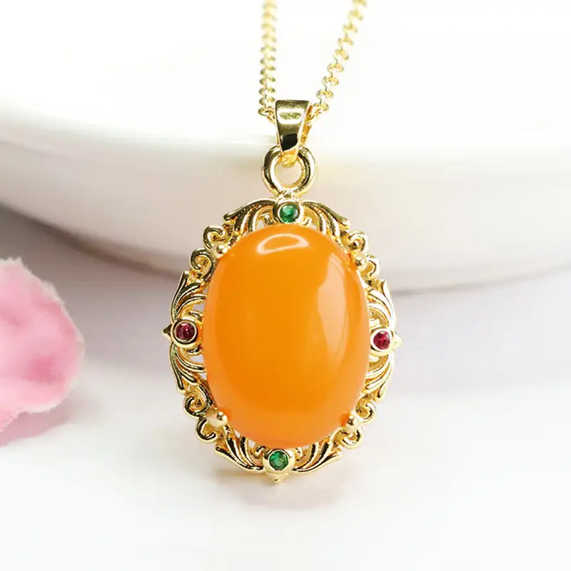 Natural Amber Pendant Necklace Gold Plated Old Beeswax — feature 4