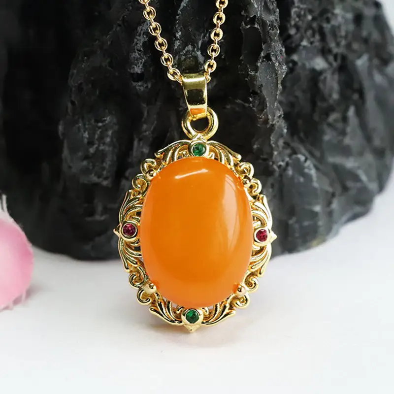 Natural Amber Pendant Necklace Gold Plated Old Beeswax — feature 7