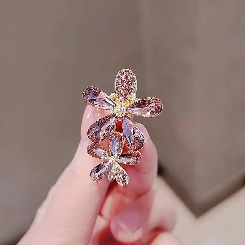 Crystal Flower Hairpin for Women Fine Side Bangs Clip - Image 3