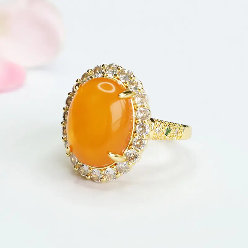 Guan Yu Natural Amber Ring Full of Honey Old Beeswax Finger Ring Light Luxury - Image 4