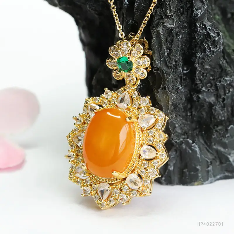 Natural Amber Pendant Necklace with Honey Wax Design