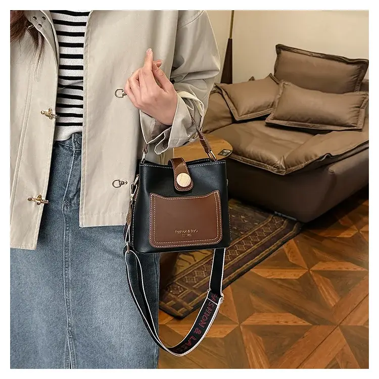 Women's Beige Crossbody Shoulder Bag 2025 Spring New — feature 7
