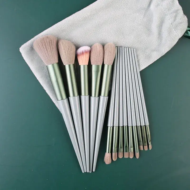 13 Piece Black Makeup Brushes Set with Velvet Bag - Image 10
