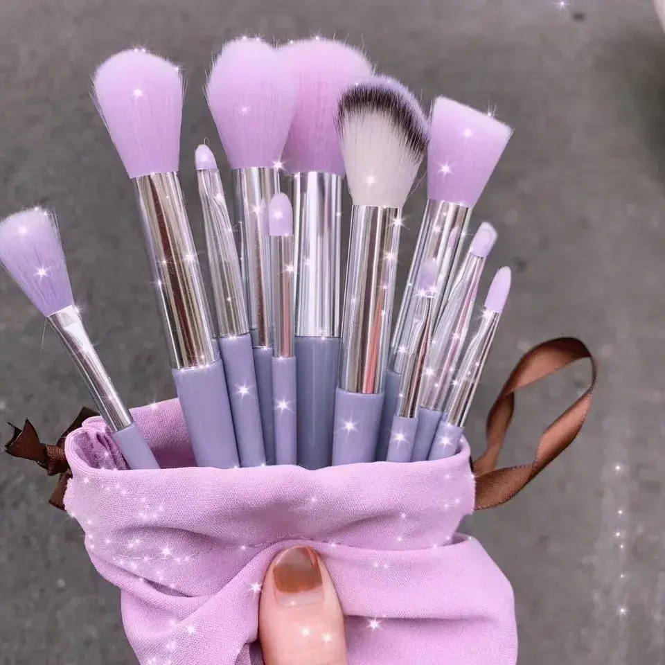 13 Piece Black Makeup Brushes Set with Velvet Bag - Image 4