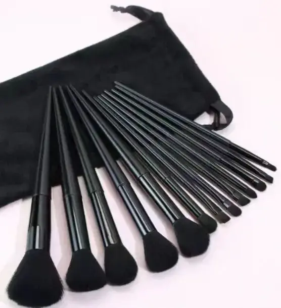 13 Piece Black Makeup Brushes Set with Velvet Bag - Image 6