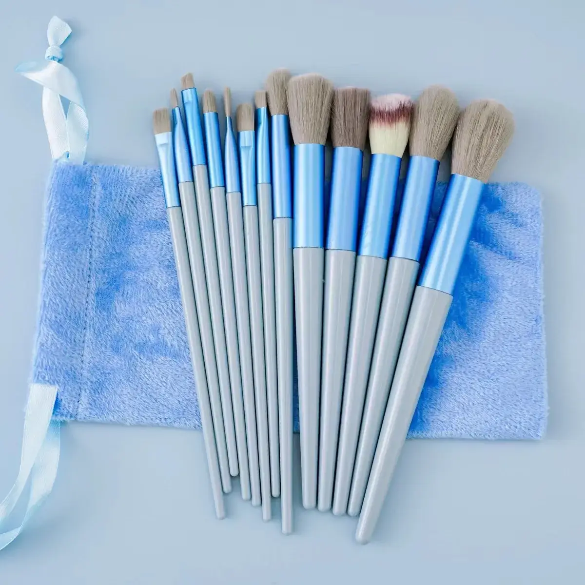 13 Piece Black Makeup Brushes Set with Velvet Bag - Image 7