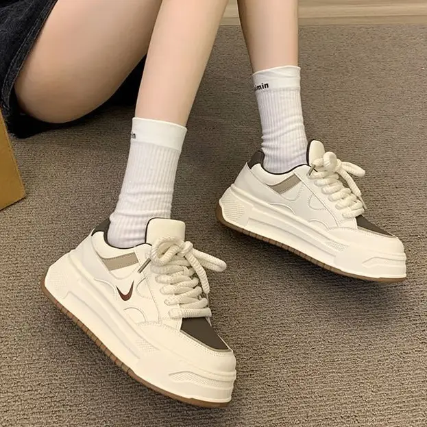 Women White Thick Chunky Casual Sneakers 2024 - Image 7