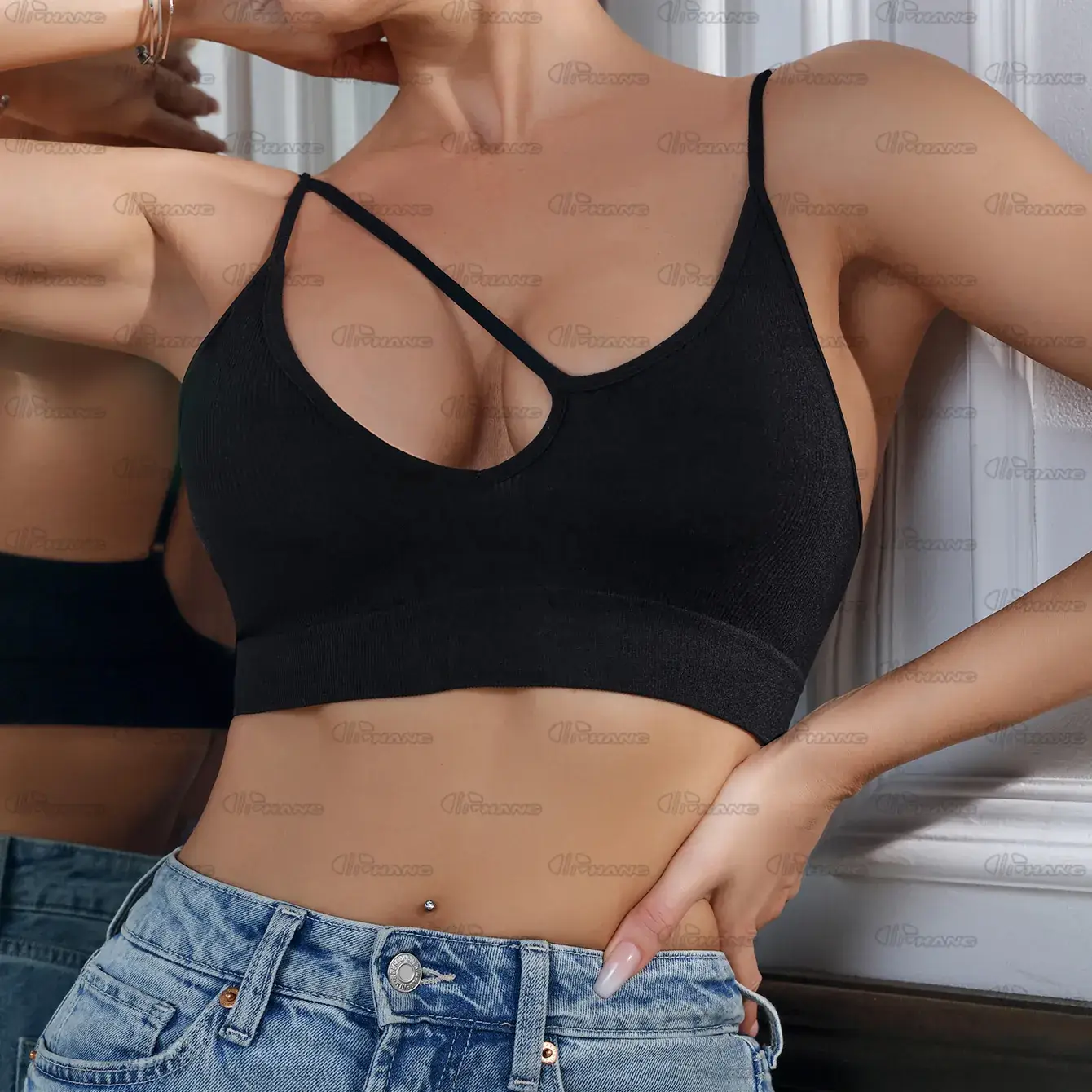 Black Seamless Camisole for Women, Thin Sports Fitness Yoga Bra - Image 5