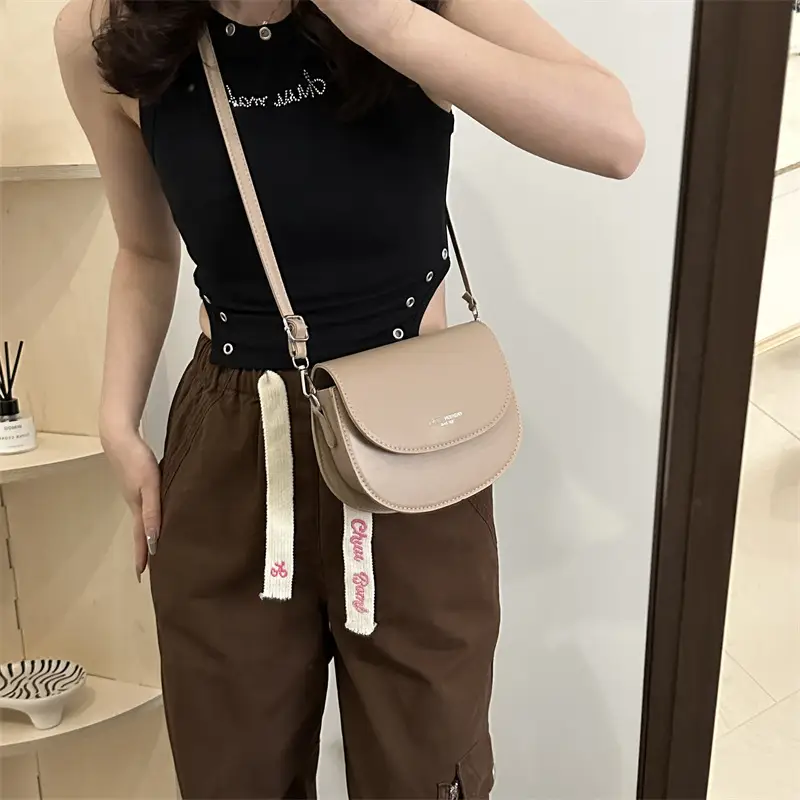 White Saddle Crossbody Bag for Women 2024 - Image 10